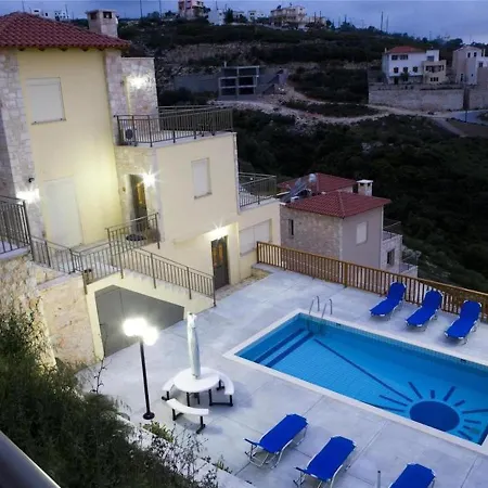 House For 10 Persons, With Swimming Pool Вилла